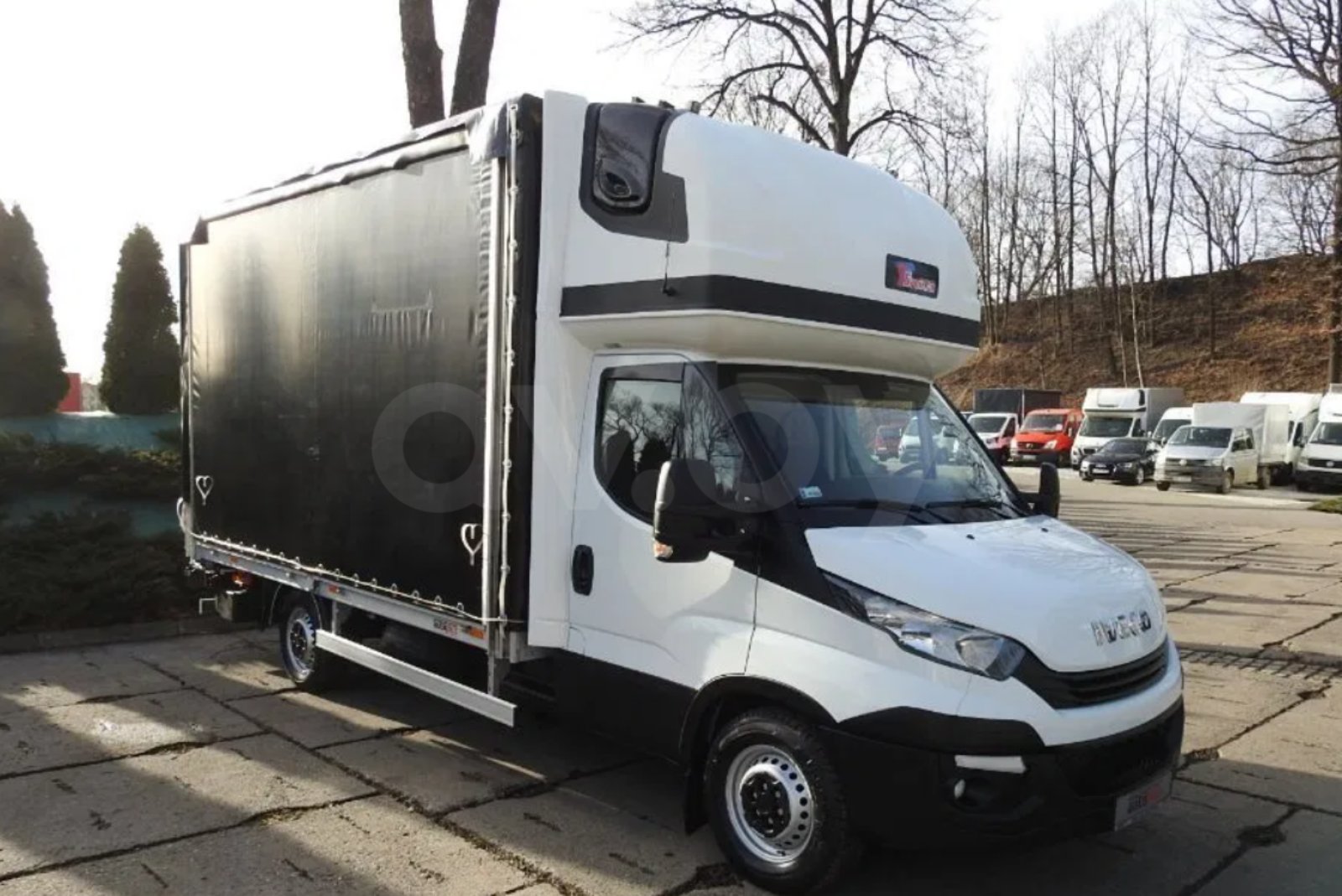 грузовая машина